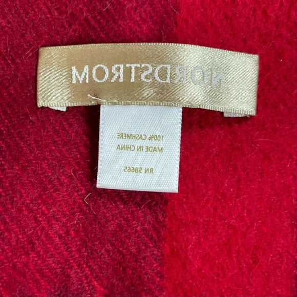 NORDSTROM  CASHMERE SCARF - Picture 3 of 5